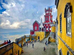 HOW TO APPLY FOR A TOURIST OR A VISIT VISA TO PORTUGAL